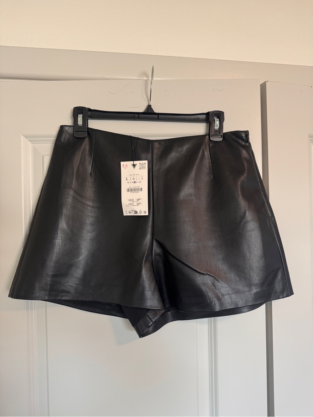 Zara Black Faux Leather Women’s High-Rise Shorts